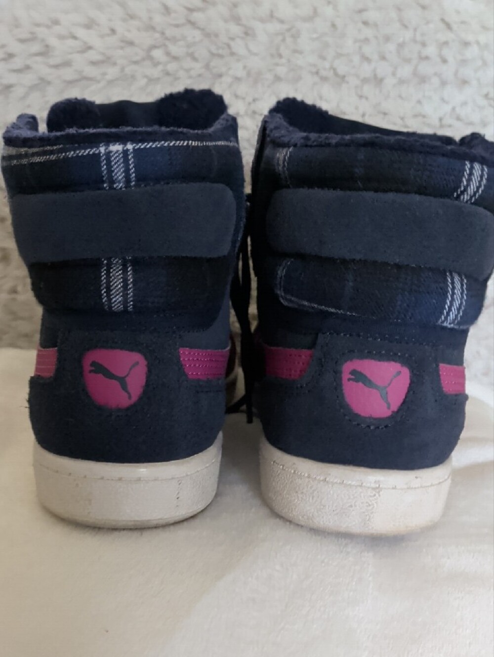 Puma Navy High-Top Sneaker with Pink Logo And Plaid Back. - Picture 8 of 11